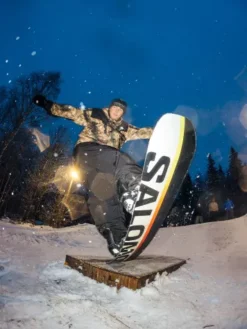 Salomon Huck Knife Grom 2024 Snowboard -Snowboard Deals Store HuckKnifeGrom2024Snowboard 2