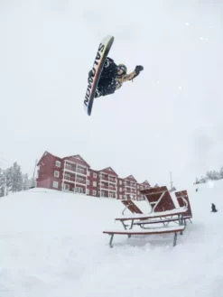 Salomon Huck Knife Pro 2024 Snowboard -Snowboard Deals Store HuckKnifePro2024Snowboard 2