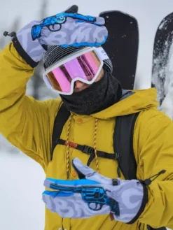 Pistol Mittens -Snowboard Deals Store PistolMittens 2
